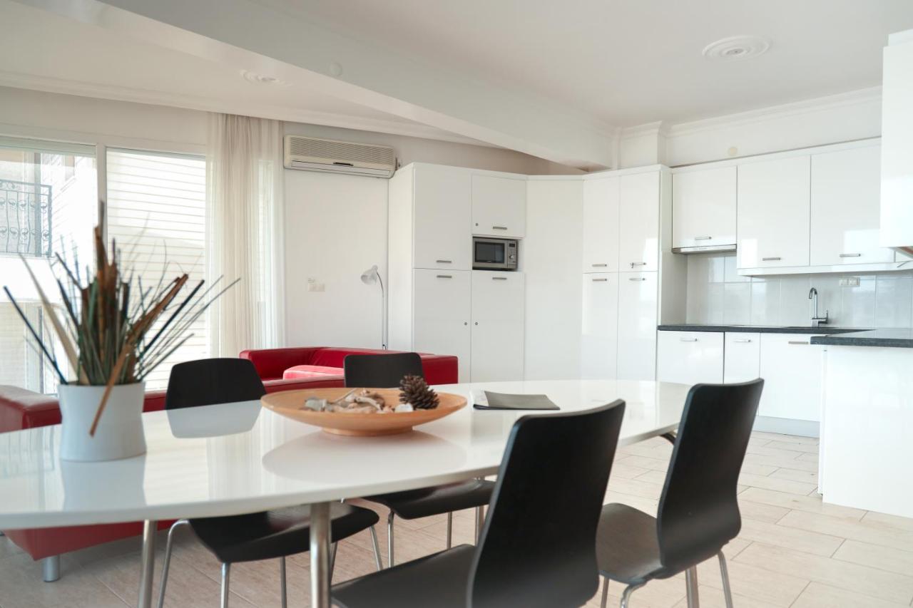Marina View Residence Gulluk Екстериор снимка
