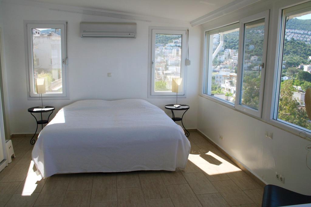 Marina View Residence Gulluk Екстериор снимка