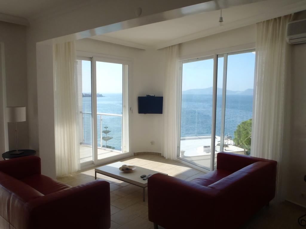 Marina View Residence Gulluk Екстериор снимка